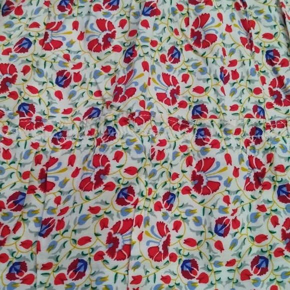 SOLD- NWT Max Studio Ladies Floral Skirt Large - Picture 2 of 13